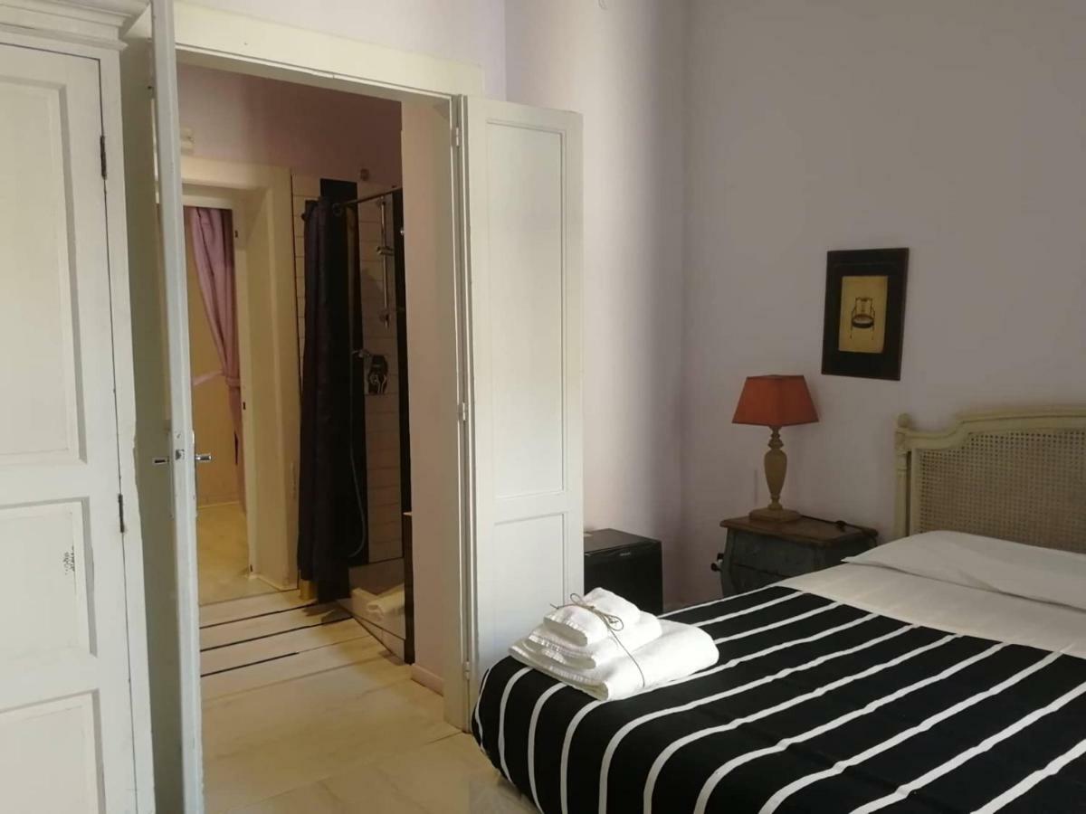 Gatto Bianco Casa Dei Venti Bed & Breakfast Bari Exterior foto